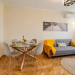 Apartament Bella 2br *